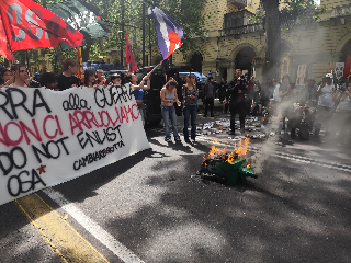Torino, studenti e sindacati contro guerra e riforma dei tecnici